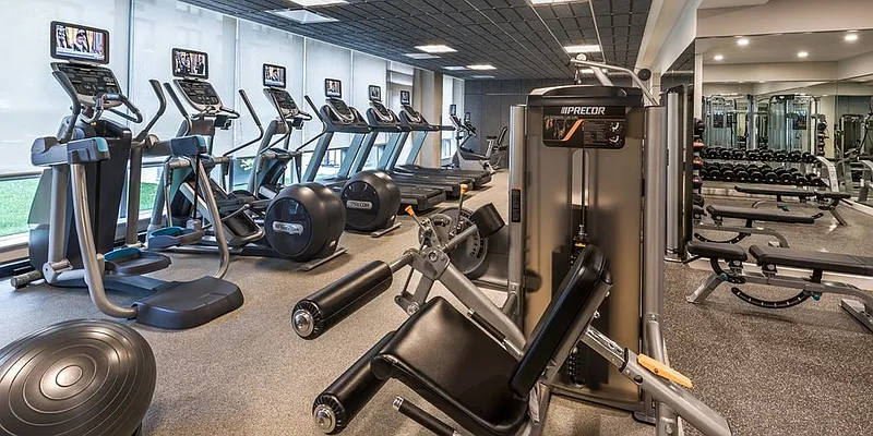 Rented by Greystar | media 16