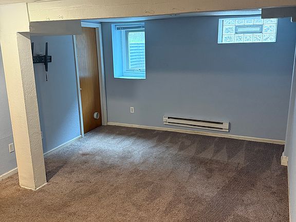 5th image of 2220 2nd St NE APT 3