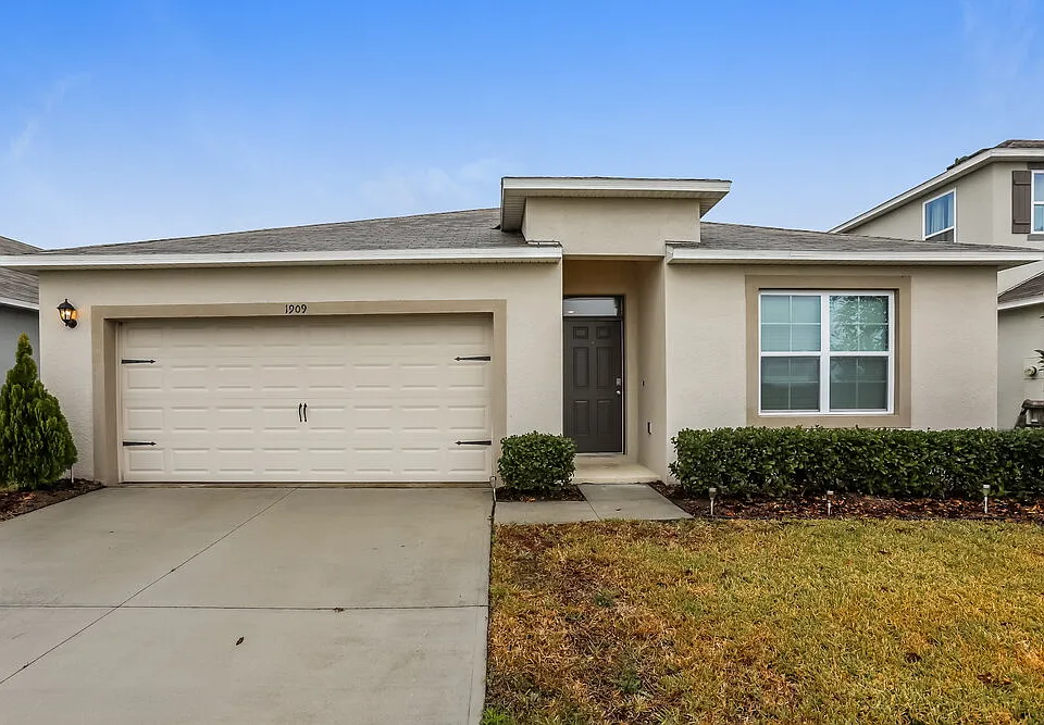 1909 Green Dragon Dr