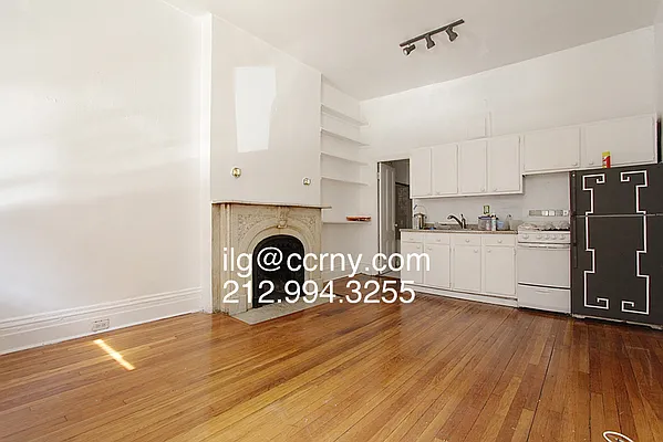 Rented by City Connections Realty | media 3