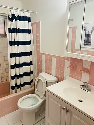 Rented by Voro New York | media 28