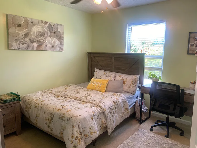Shawnee Ridge Dr — Photo 2