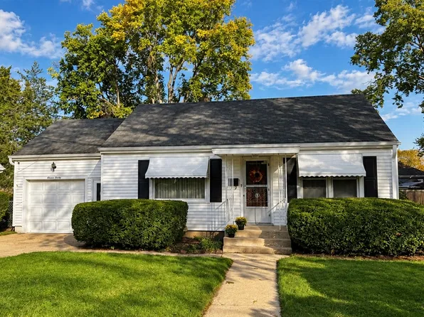 1120 Charles St, Ottawa, IL 61350