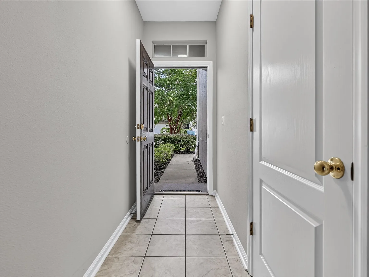3 bed, 2.5 bath, 1535 sqft, $2,125 — Photo 3
