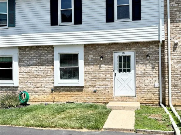 15 W Chestnut St, Macungie, PA 18062