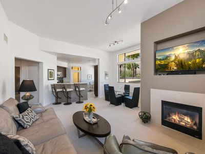 840 E Palm Canyon Dr UNIT 202, Palm Springs, CA, 92264