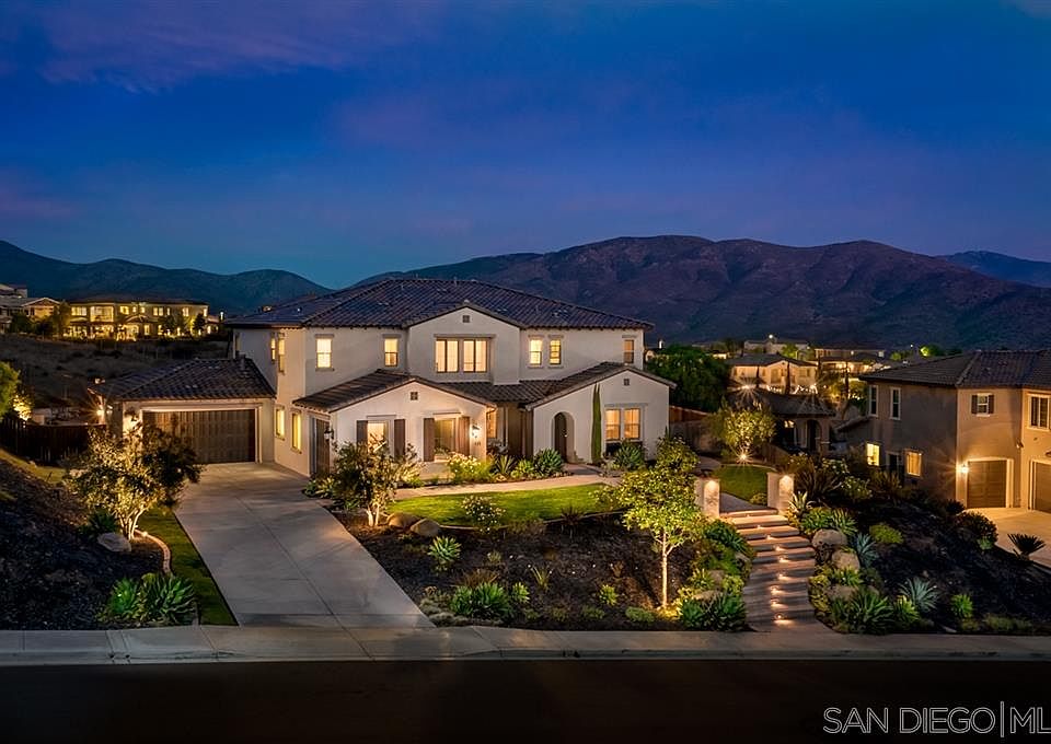 1st image of 445 Agua Vista Dr