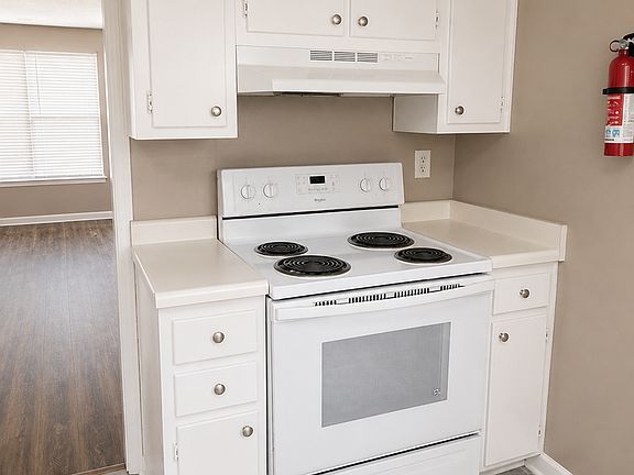 3rd image of 2783-2799 Beverly Hill St #2783-6