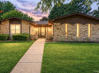 7339 Parkway Ct, Canton, MI 48187