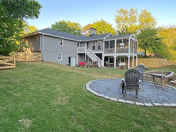 5th image of 205 Saddle Horn Cir