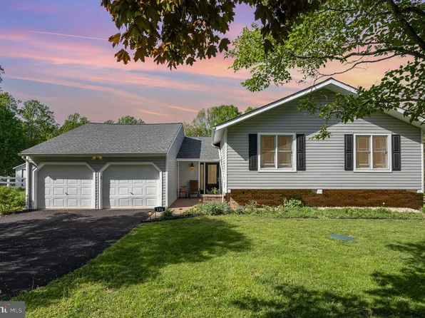 106 Dennis Dr, Elkton, MD 21921