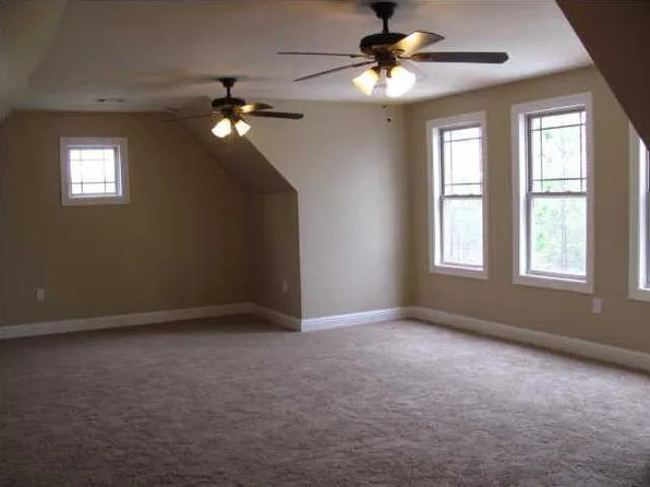 132 Southern Hills Dr, Wetumpka, AL 36093