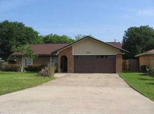 2899 Bobby St, Port Arthur, TX 77640