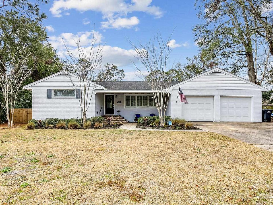 1st image of 3567 Bayou Blvd