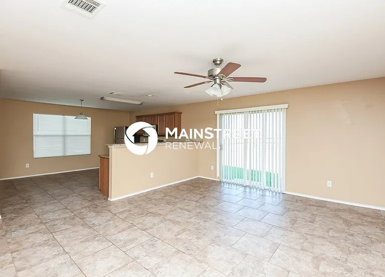 1701 Vineridge Ln — Photo 6