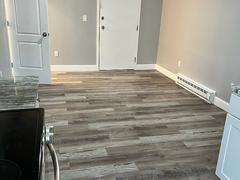460 Main St #3 — Photo 5