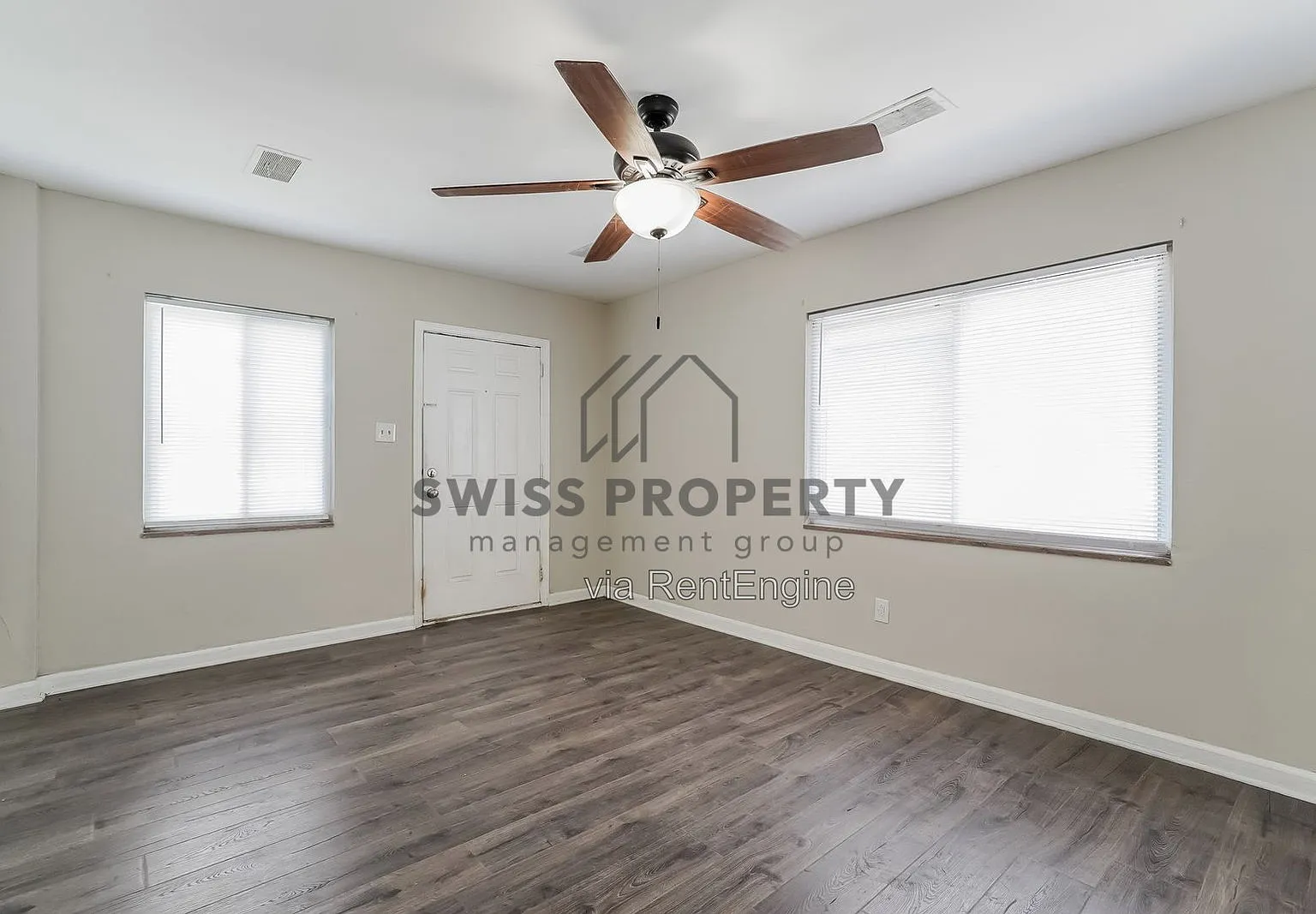 2 bed, 1.0 bath, $1,000 — Photo 2