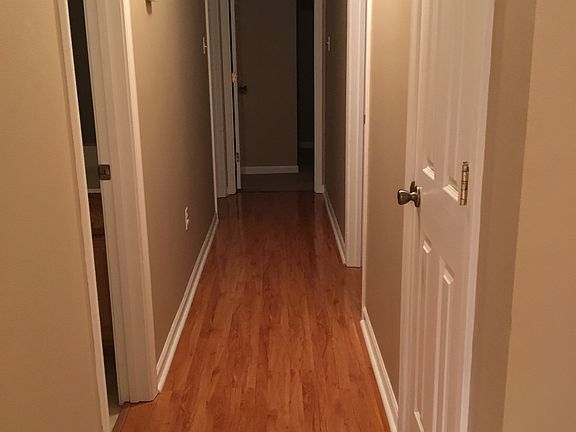5th image of 28618 Montana St