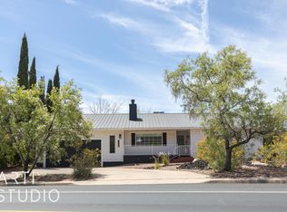 3037 W Canyon View Dr, Santa Clara, UT 84765