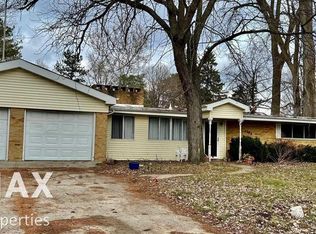 3195 Dixie Ct, Saginaw, MI 48601