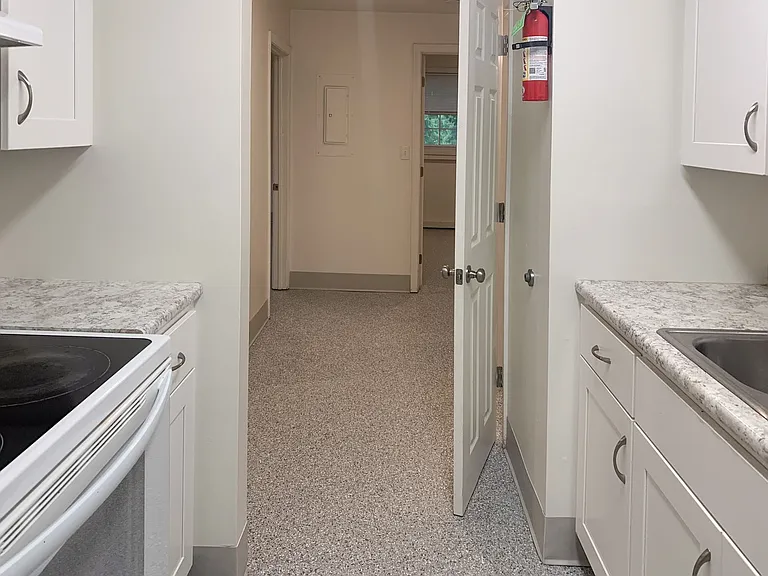 340 Spear St #2 — Photo 23