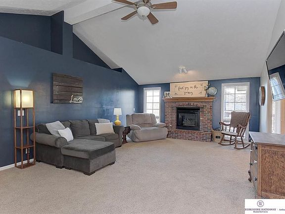 3rd image of 4405 S 173rd St
