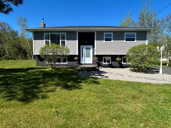 33 Garden Road, Conception Bay South, NL A1X6N8