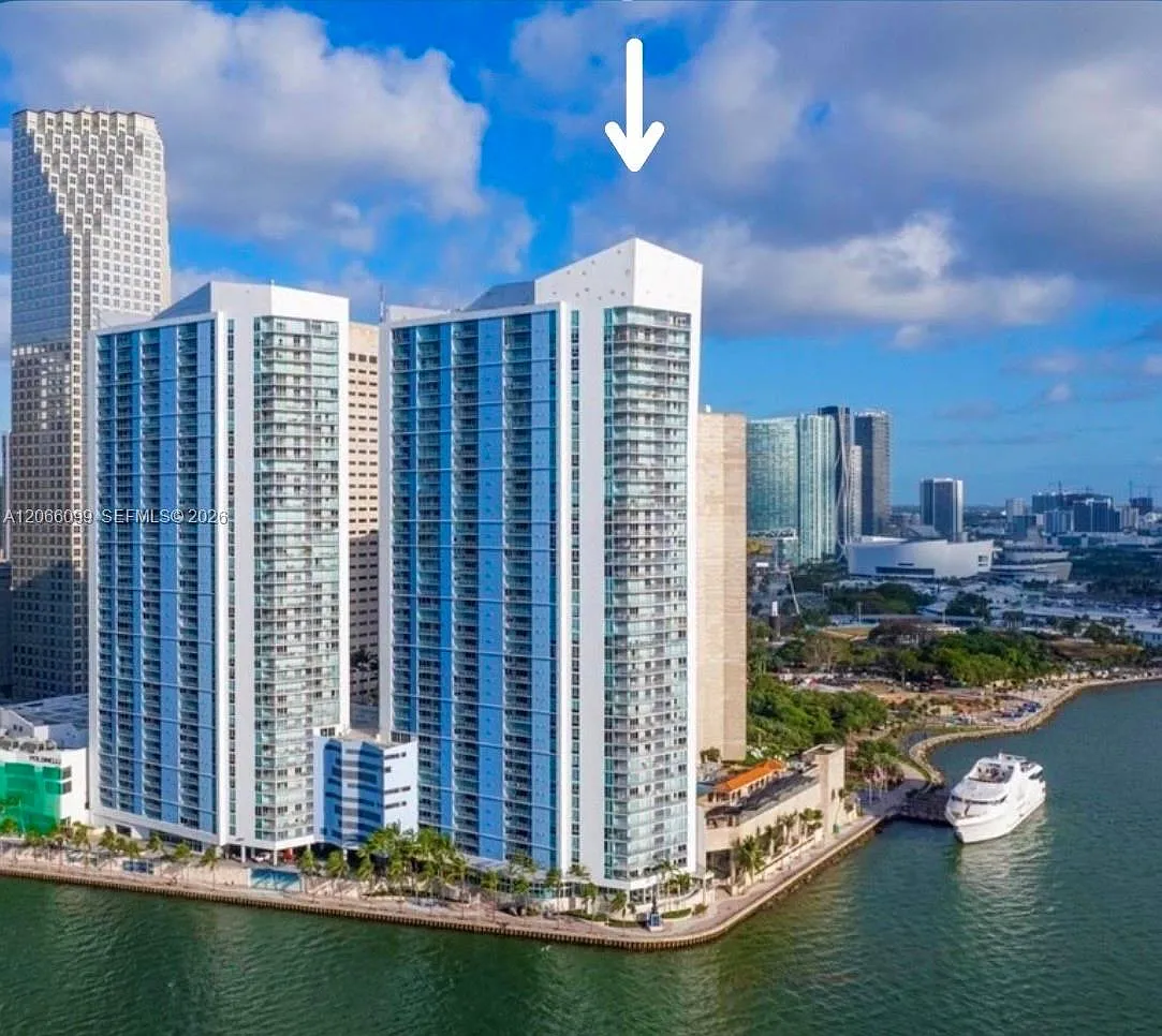 One Miami East — Photo 1