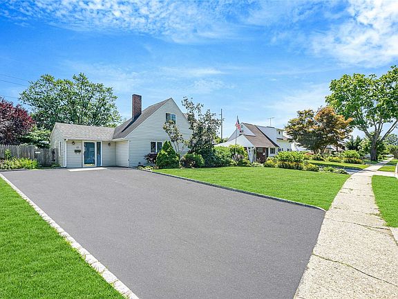 5th image of 15 Bamboo Ln