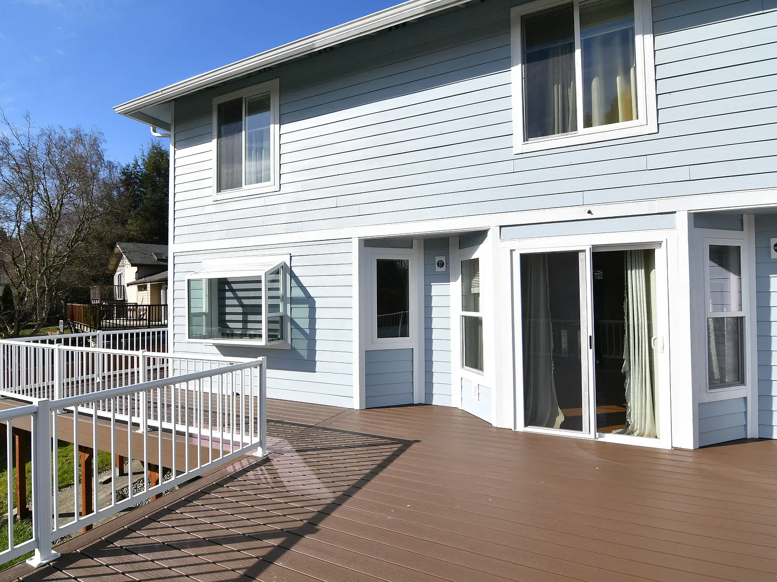 4 bed, 2835 sqft, $3,275 — Photo 3