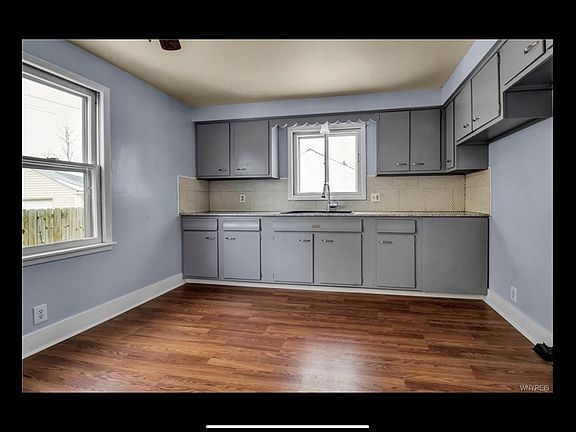 3rd image of 59 Glenside Ave