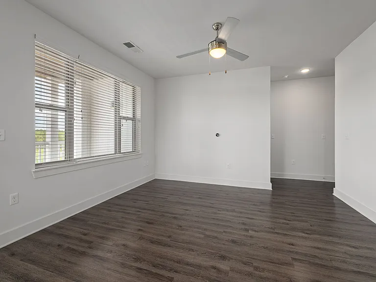 Republic Flats — Photo 48