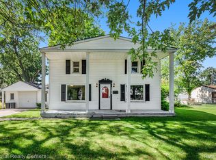 14642 Longtin St, Southgate, MI 48195