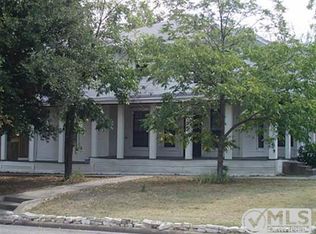 1109 Aldridge St, Commerce, TX 75428