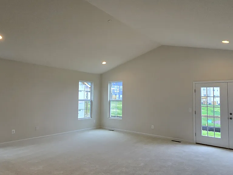 107 Alabaster Ln — Photo 8
