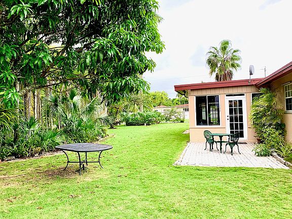 One of 3 sunporch entries