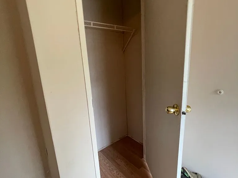 532 Grandview Bnd — Photo 16