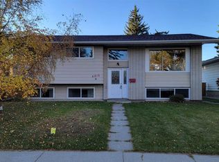 4815 SE Verona Dr NW, Calgary, AB T3A 0P5