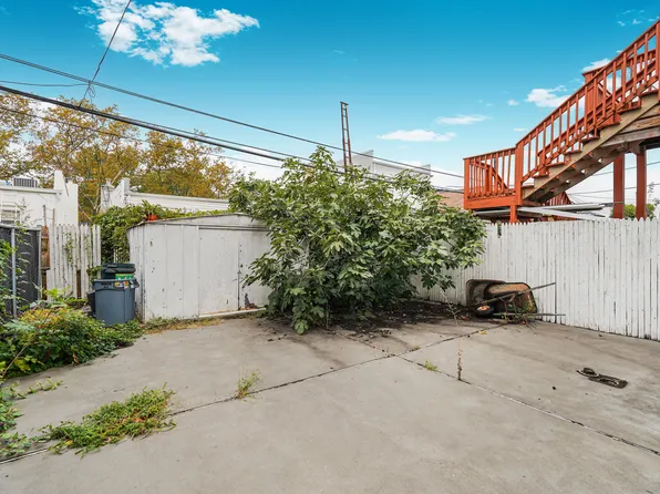 200 Bay 7th Street image 46 of 49