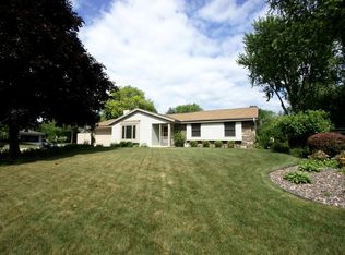 W208S10576 S Karen Ct, Muskego, WI 53150