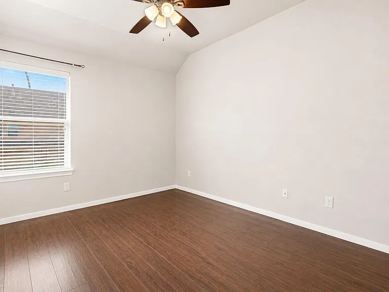 7 Umbria Ln — Photo 32