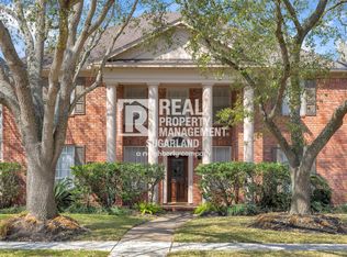 4410 Heatherwilde St, Sugar Land, TX 77479