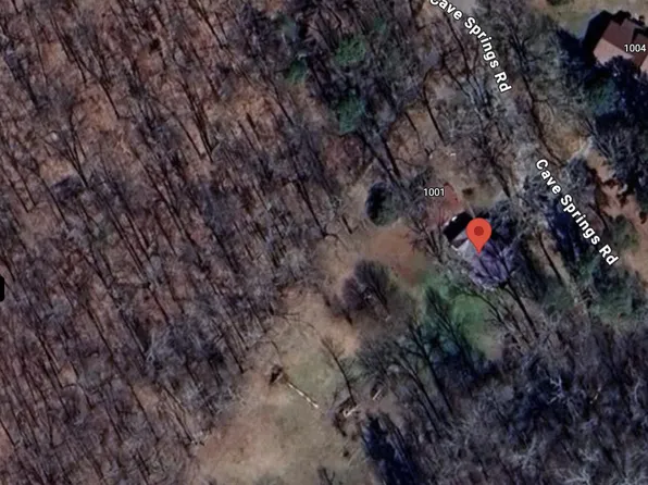1007 Cave Springs Rd, Hixson, TN 37343