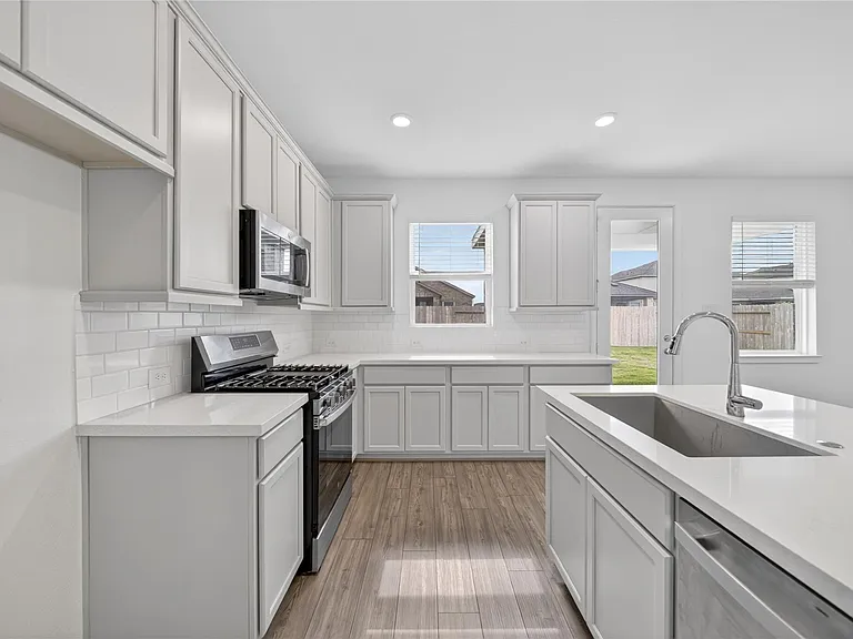 9723 Pettus Creek Dr — Photo 18
