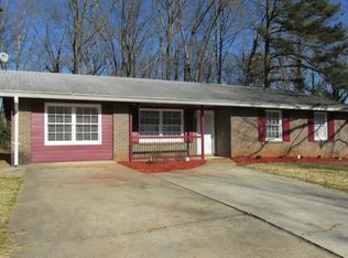 899 Pine Roc Dr, Stone Mountain, GA 30083
