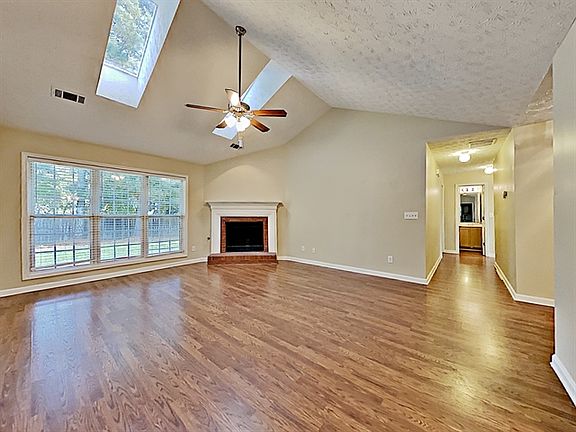 3rd image of 6297 Rock Port Dr