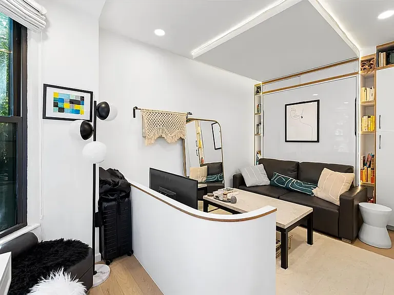 487 Clinton Ave #2D — Photo 3