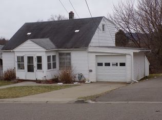 820 Tyler St, Johnson City, NY 13790