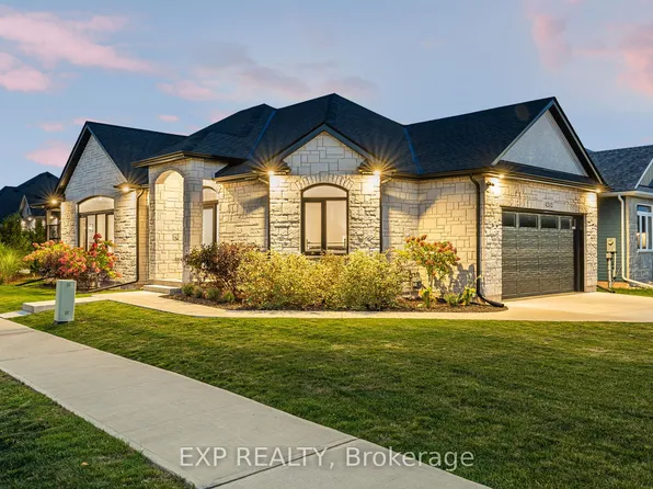 4242 Village Creek Dr, Stevensville, ON L0S 1S0