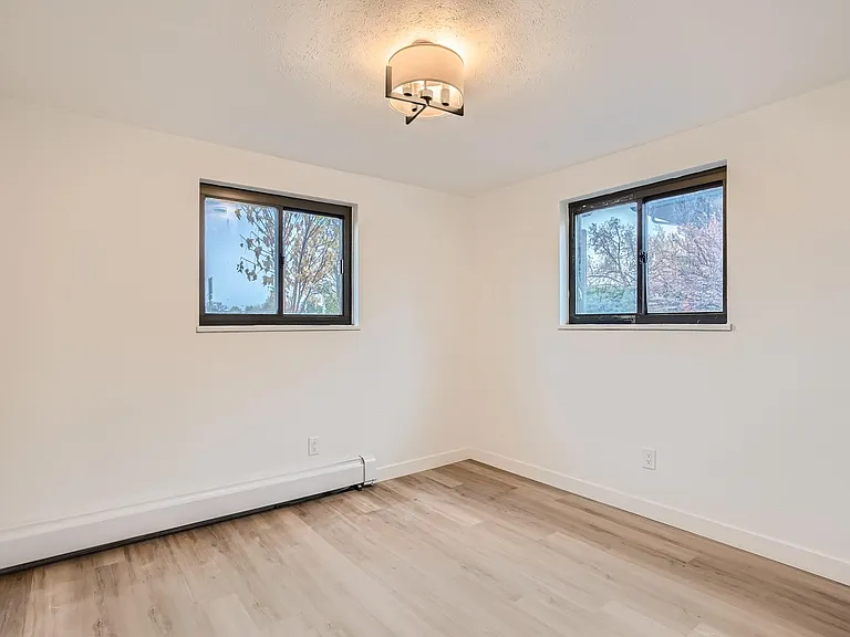 435 Manhattan Dr #C — Photo 11